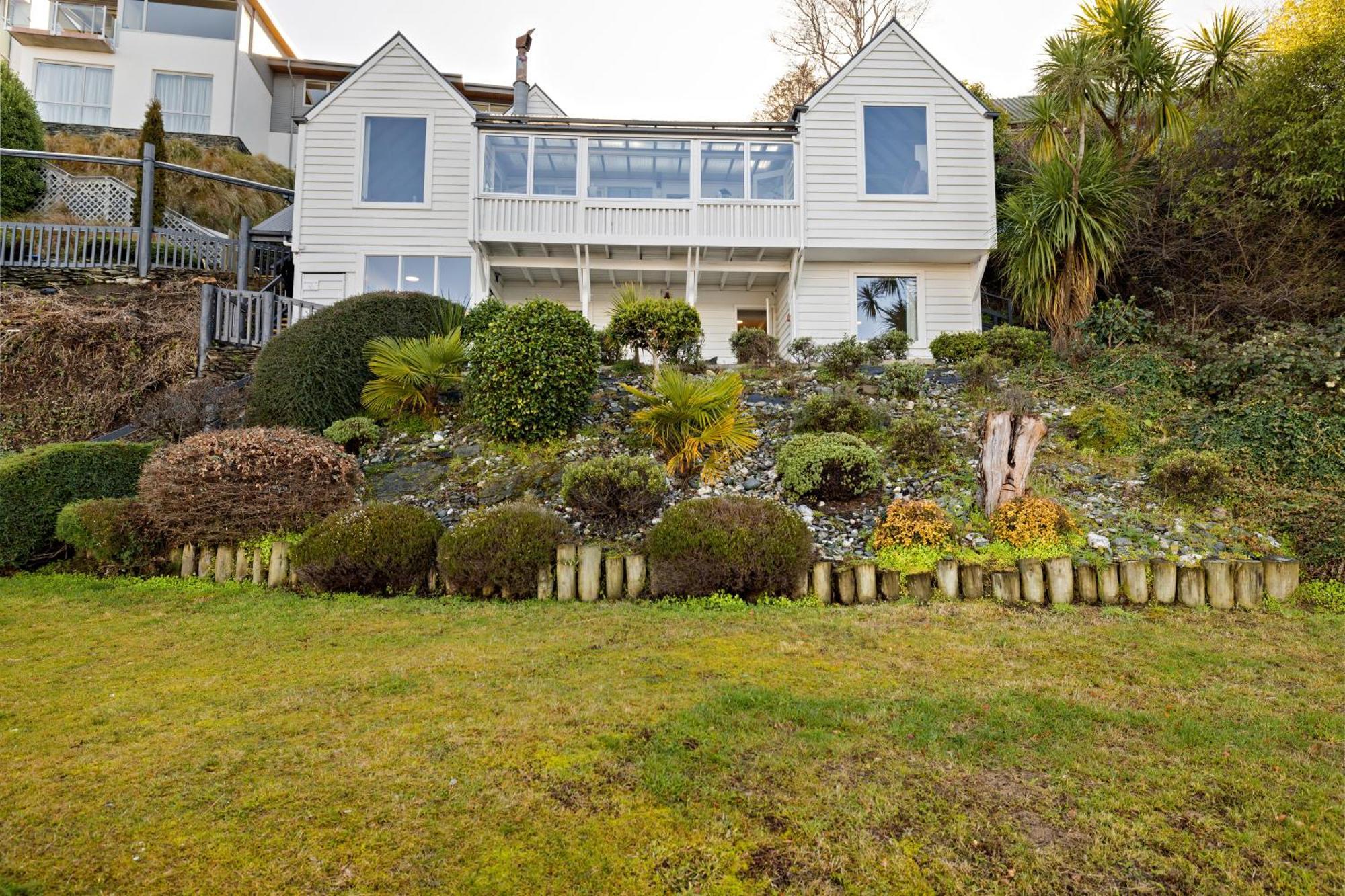 Lakeview Colonial House Квинстаун Экстерьер фото