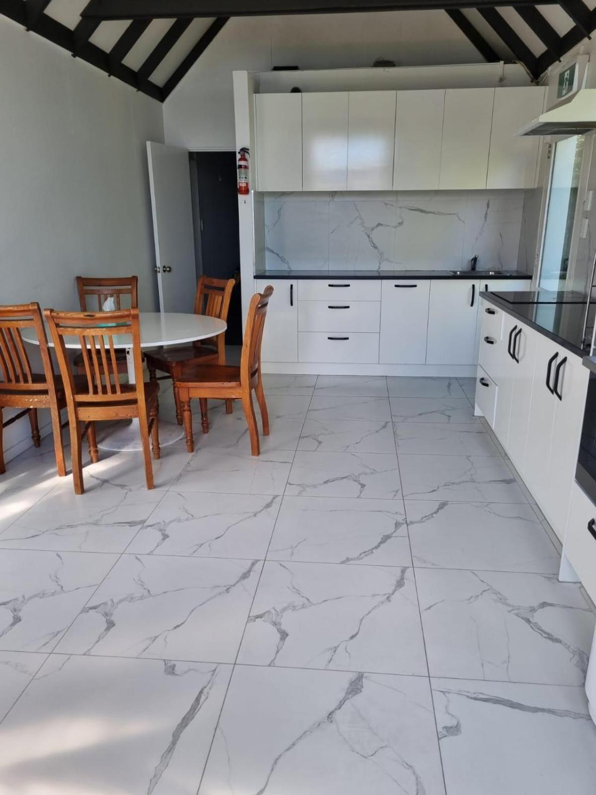 Lakeview Colonial House Квинстаун Экстерьер фото